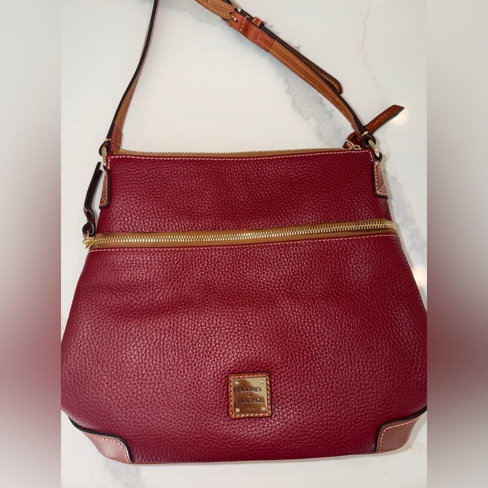Dooney and Bourke Pebble Grain Leather Crossbody Purse